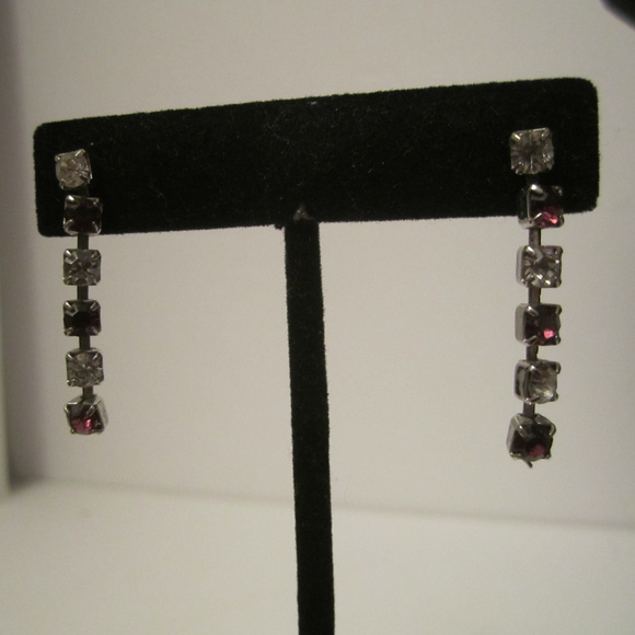 VTG Purple Crystal Rhinestone Dangle Earrings EUC - Picture 3 of 3